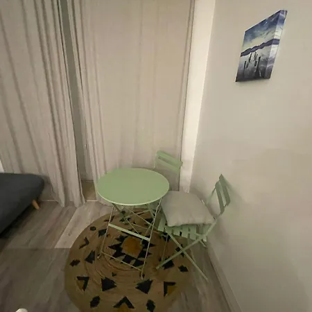 Casa Dagan アパート セトゥーバル